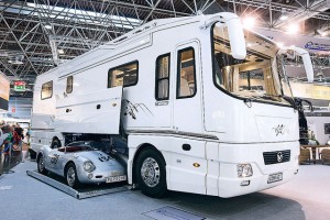 Volkner Luxe camper met garage