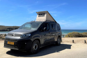 Elektrische buscamper van Outbase Campervans