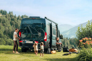 Nieuwe fietsendrager voor Fiat Ducato buscampers: Thule VeloTrack